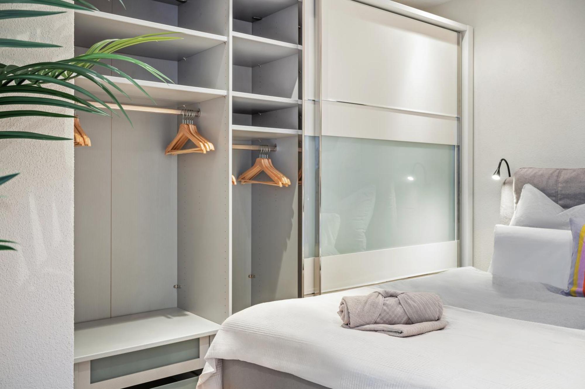 Edler Wohnraum Schwanenteich-Suite Mit Balkon, Kaffeevollautomat, Lift & Parkplatz Zwickau Bagian luar foto