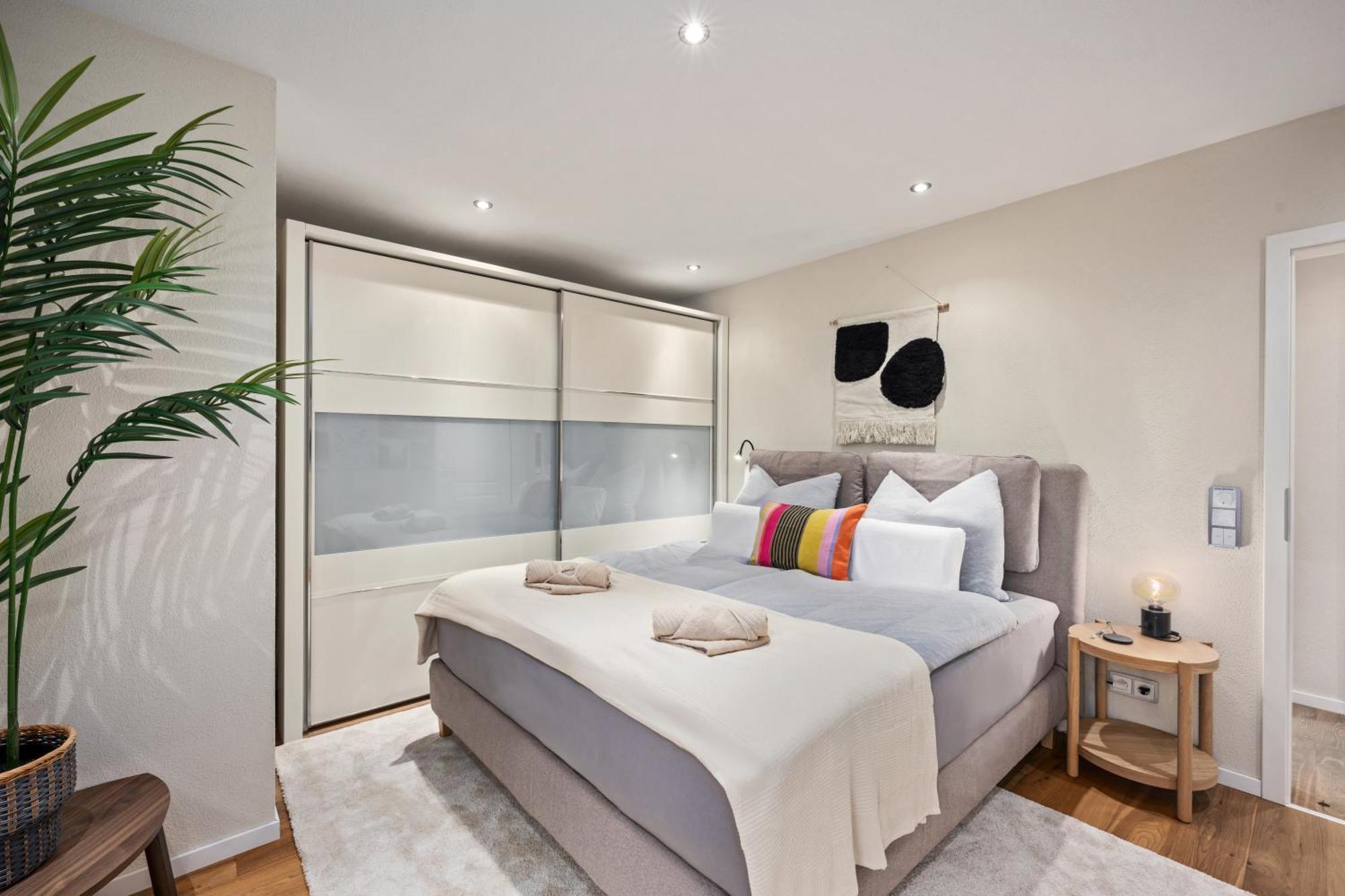 Edler Wohnraum Schwanenteich-Suite Mit Balkon, Kaffeevollautomat, Lift & Parkplatz Zwickau Bagian luar foto